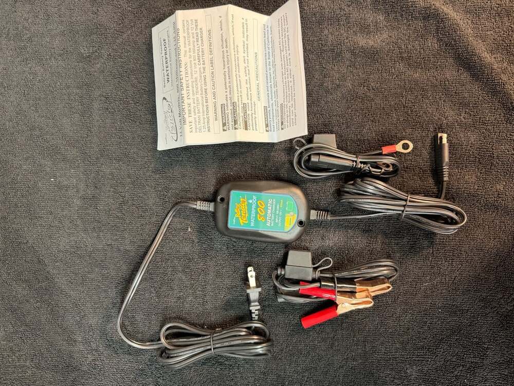 Tested Deltran Battery Tender 800 Waterproof Automatic Battery Charger 022-0150